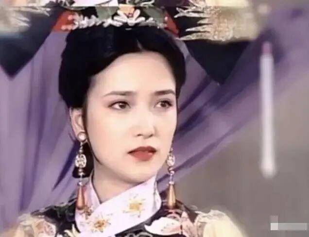 皇冠信用網出租_何晴去世：一代美人离去皇冠信用網出租，古今多少事，都付笑谈中