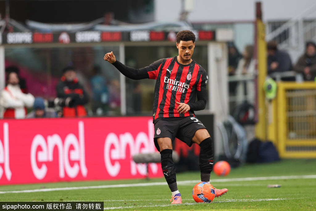 皇冠信用代理注册_米兰锁定19岁新星西迪基·谢里夫:转会背后的战术解析与未来展望