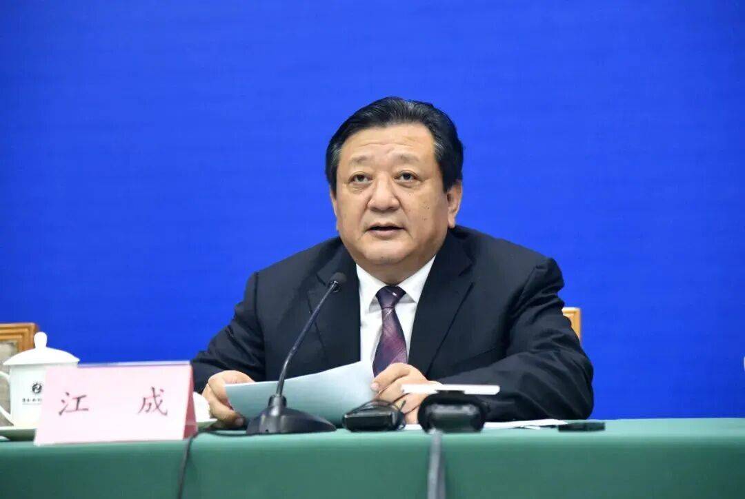 皇冠信用网怎么弄_中央批准:江成不再担任山东省委常委