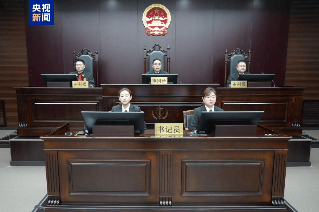 世界杯足球平台代理_受贿1.17亿余元世界杯足球平台代理，黑龙江省人大常委会原党组成员李显刚一审被判无期