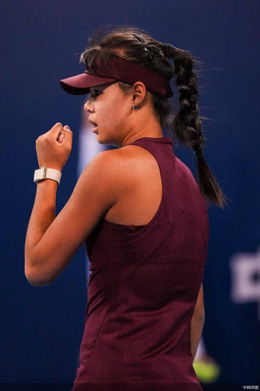 皇冠信用网代理_16岁孙心然刷新历史皇冠信用网代理，郑钦文解锁WTA1000赛第50胜
